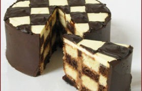 Chess Cake / Pastry - Cafe Hops Bangalore, buy fresh designer / custom cake. Cash on delivery / online payment. Egg less / fat free / sugar free option.