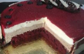 Red Velvet Cheesecake Order Online Bangalore. Cheesecakes Online Delivery Bangalore