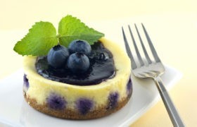 Blueberry Cheesecake order online Bangalore - Cafe Hops. Cakes Home Delivery in Bangalore at your convenient time.