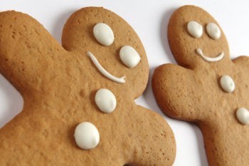Gingerbread Man Cookies order online Bangalore - Cafe Hops. Cakes Home Delivery in Bangalore at your convenient time.