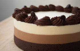 Triple Chocolate Cheesecake order online Bangalore - Cafe Hops. Cakes Home Delivery in Bangalore at your convenient time.