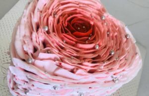 Be Mine valentine Cake Order Online Bangalore. Valentine Cake Online Delivery Bangalore Cafe Hops.