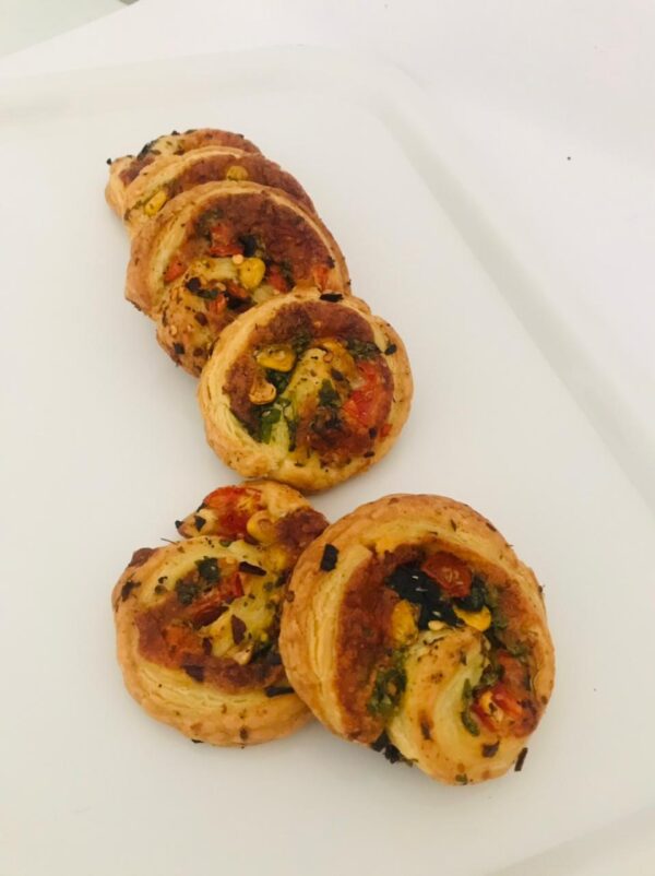 Sun-Dried Tomato Pesto Whirls Order Online Bangalore Cafe Hops.